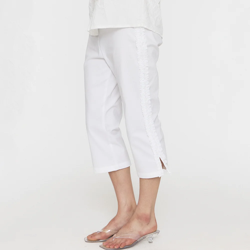 WIDE RUFFLE CAPRI PANTS - WHITE