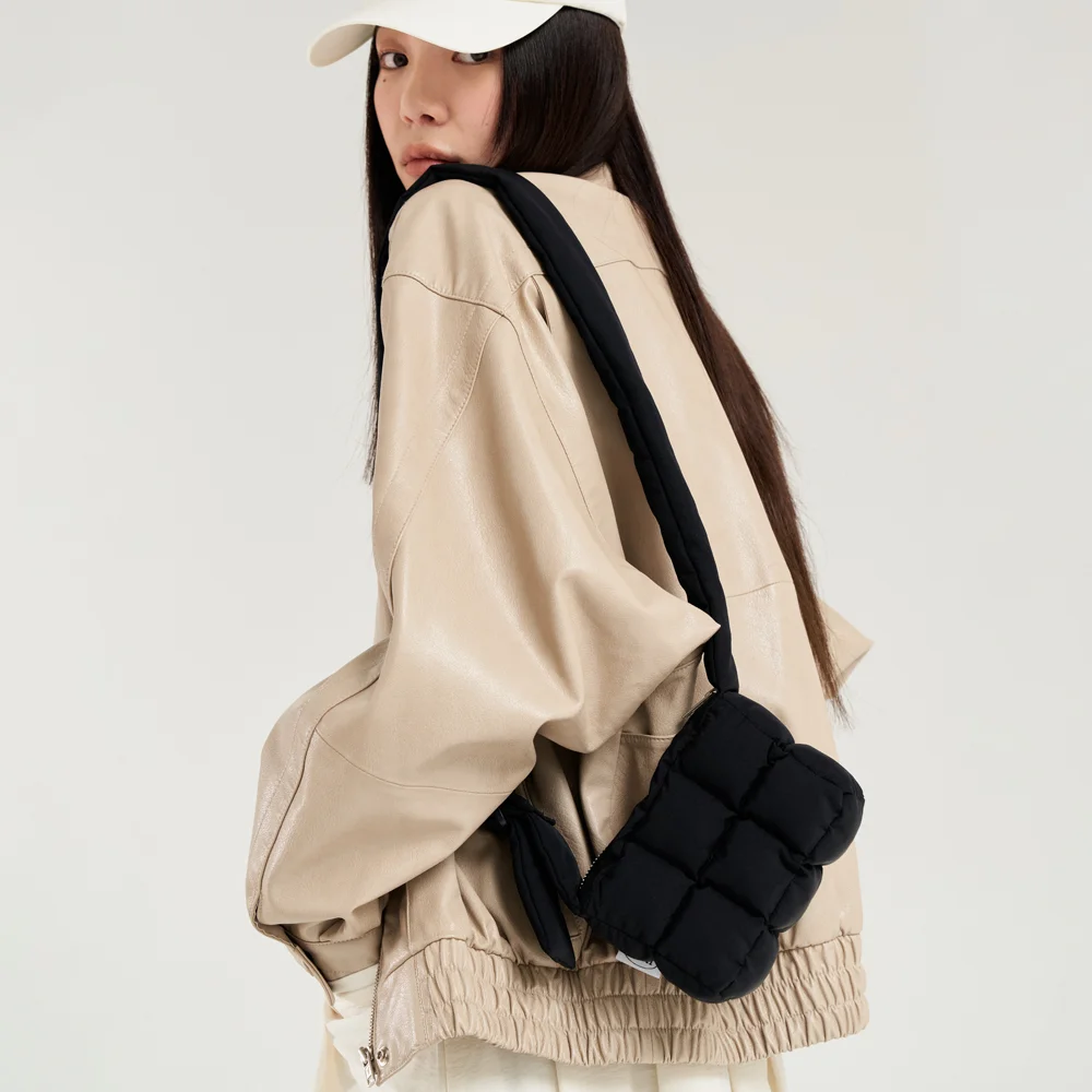 (17次入貨) Chocolate Puffer Cross Bag _ BLACK_ S(朱古力袋)