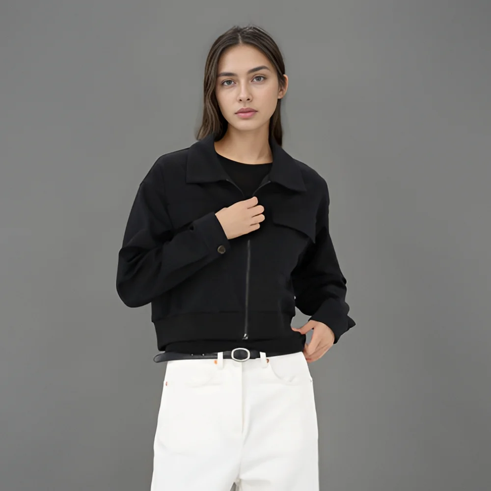 Pocket Cropped Zip up _Black