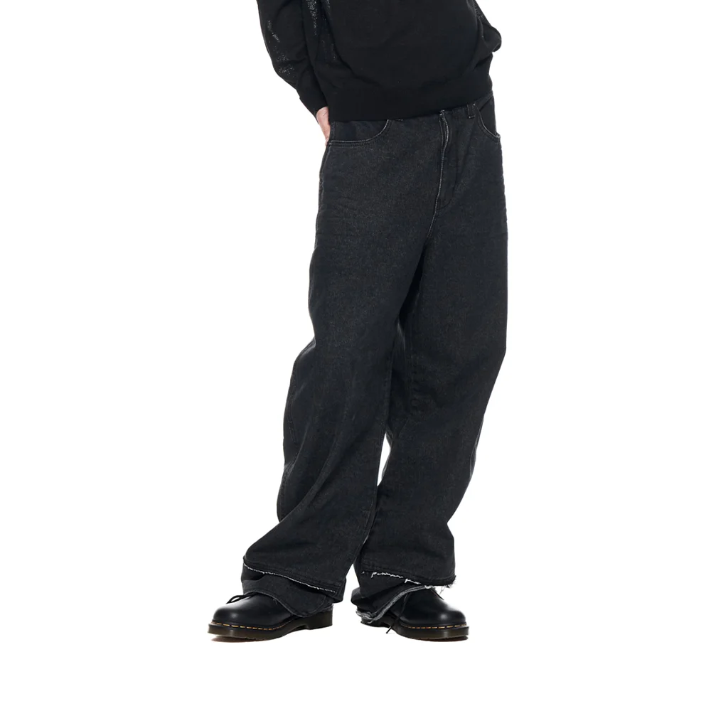 WIDE CUT POINT DENIM PANTS FOR MEN IN BLACK