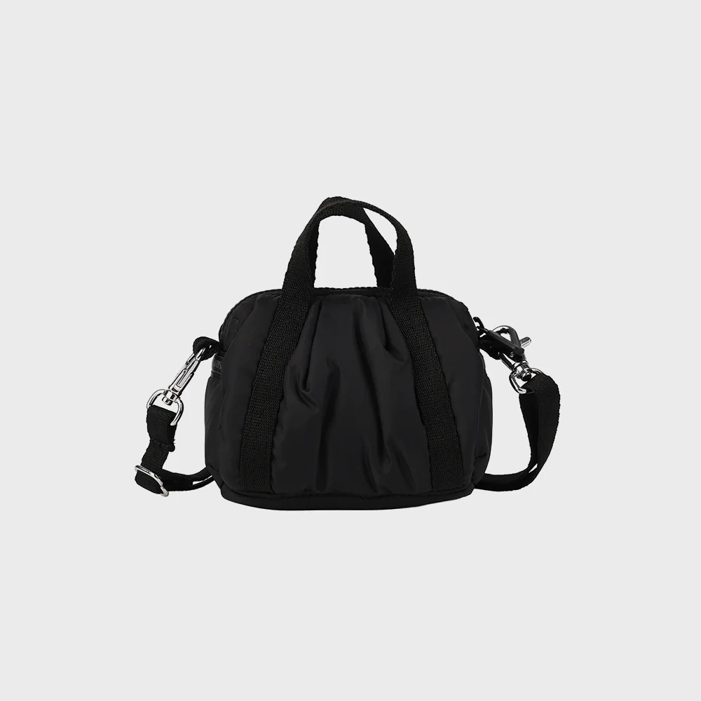 經典 Noir 微 Duffle 斜揹袋
