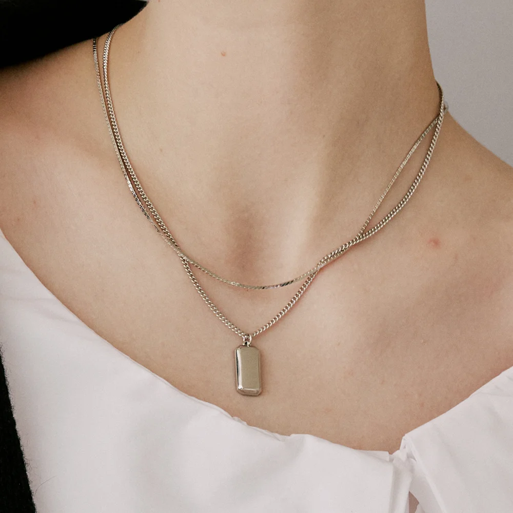 Square Coin Necklace_VH25NNNE172V