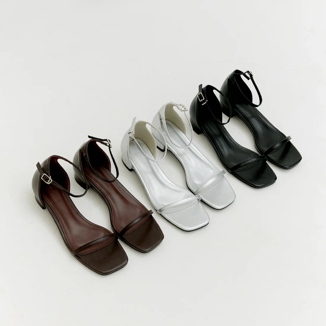 4Colors_手工製 SEEN 肩帶 涼鞋 I KM239