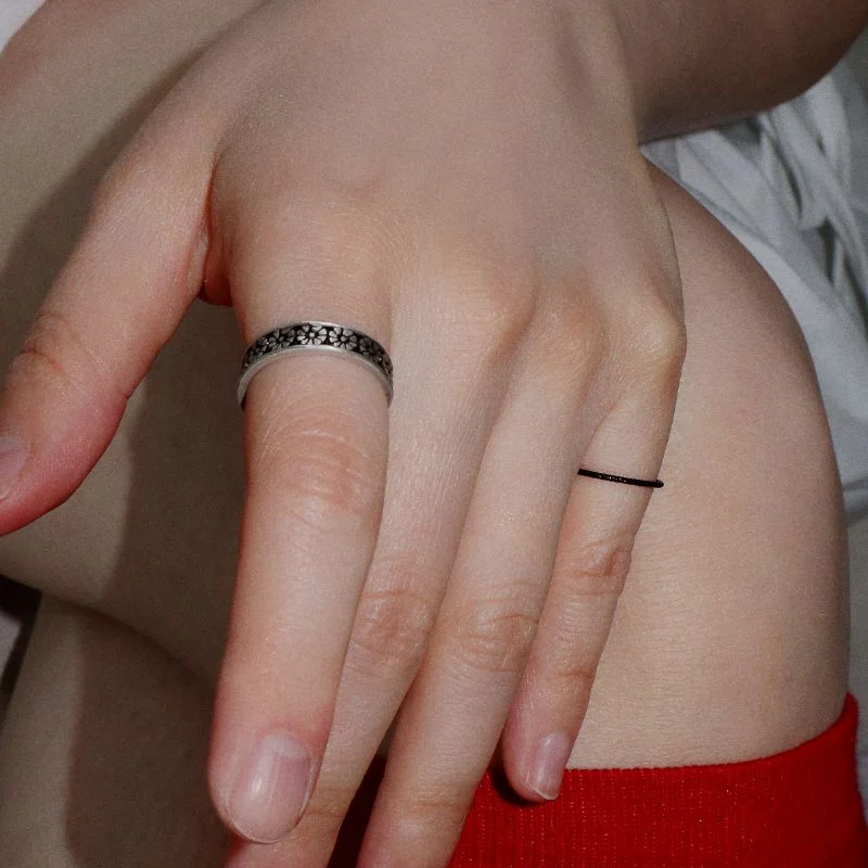 Daisy open ring / Uhwa 雛菊 開襟 戒指