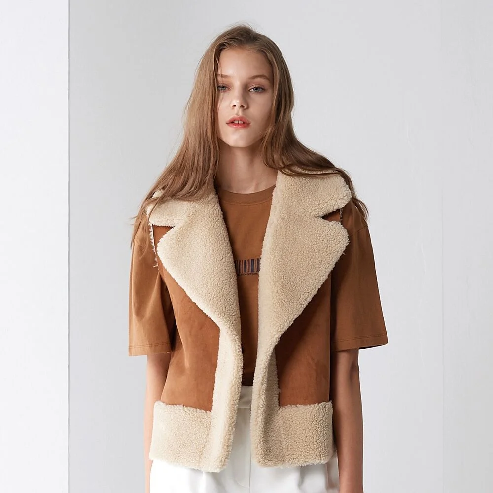 LAYERED MUSTANG VEST BEIGE