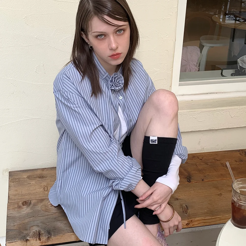 胸針 條紋 襯衫_灰藍色