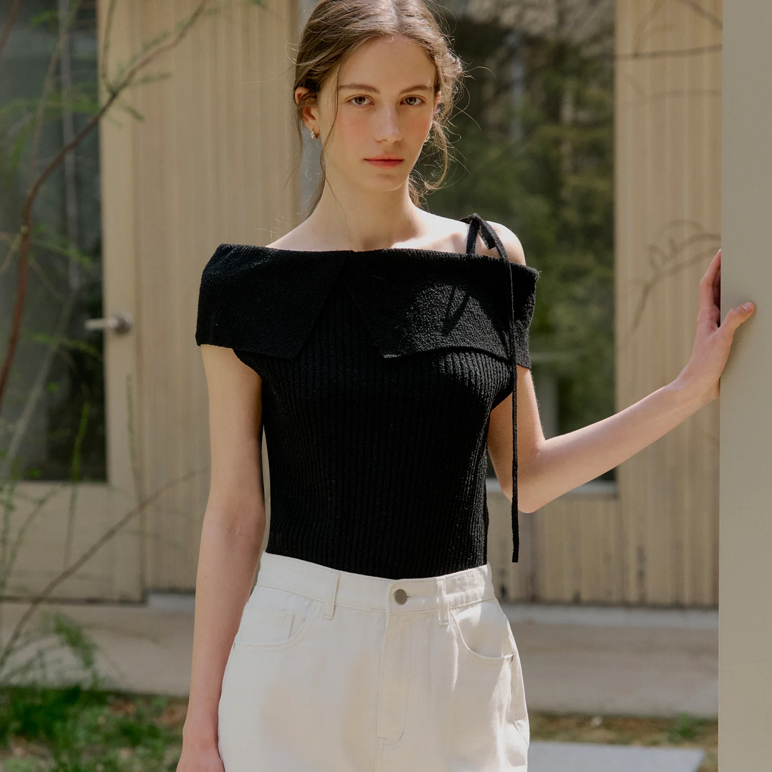 comos 1431 off-shoulder ribbon knit (black)