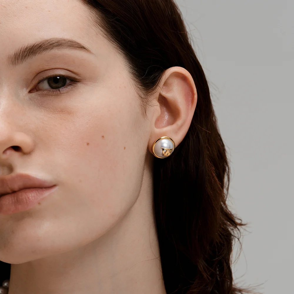 VH Classic Pearl Earrings_VH2411EA006M