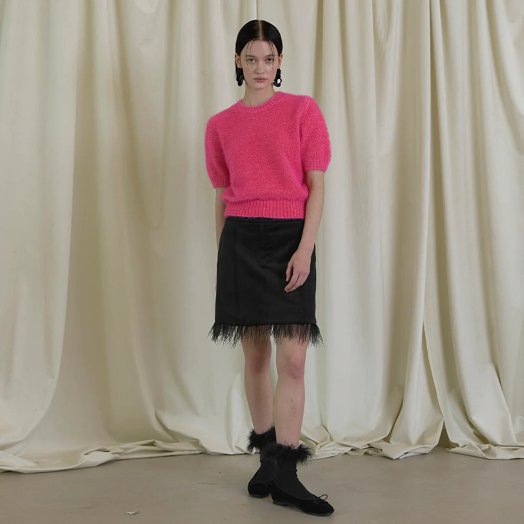LUDIA FEATHER VELVET MINI SKIRT (SK-4877)