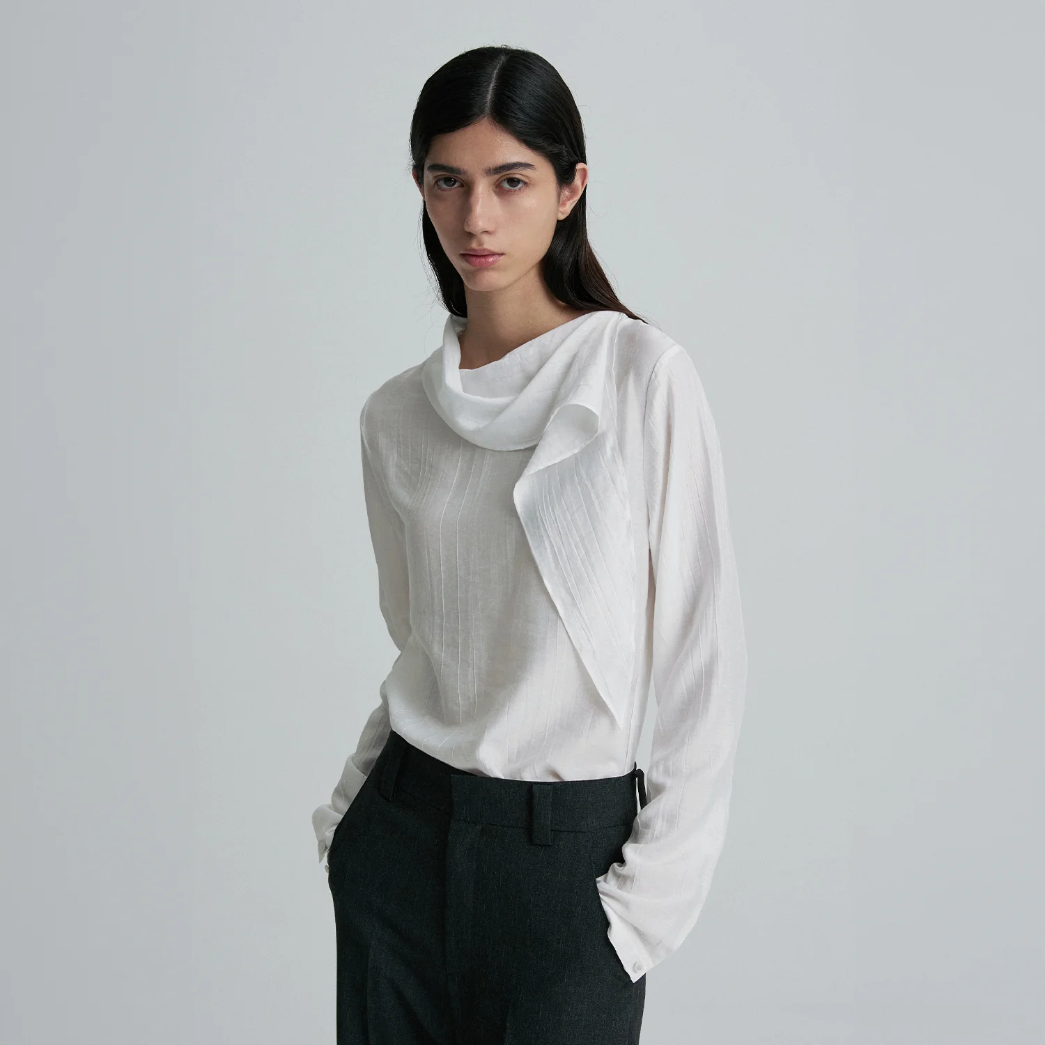 SCARF-DETAIL BLOUSE WHITE