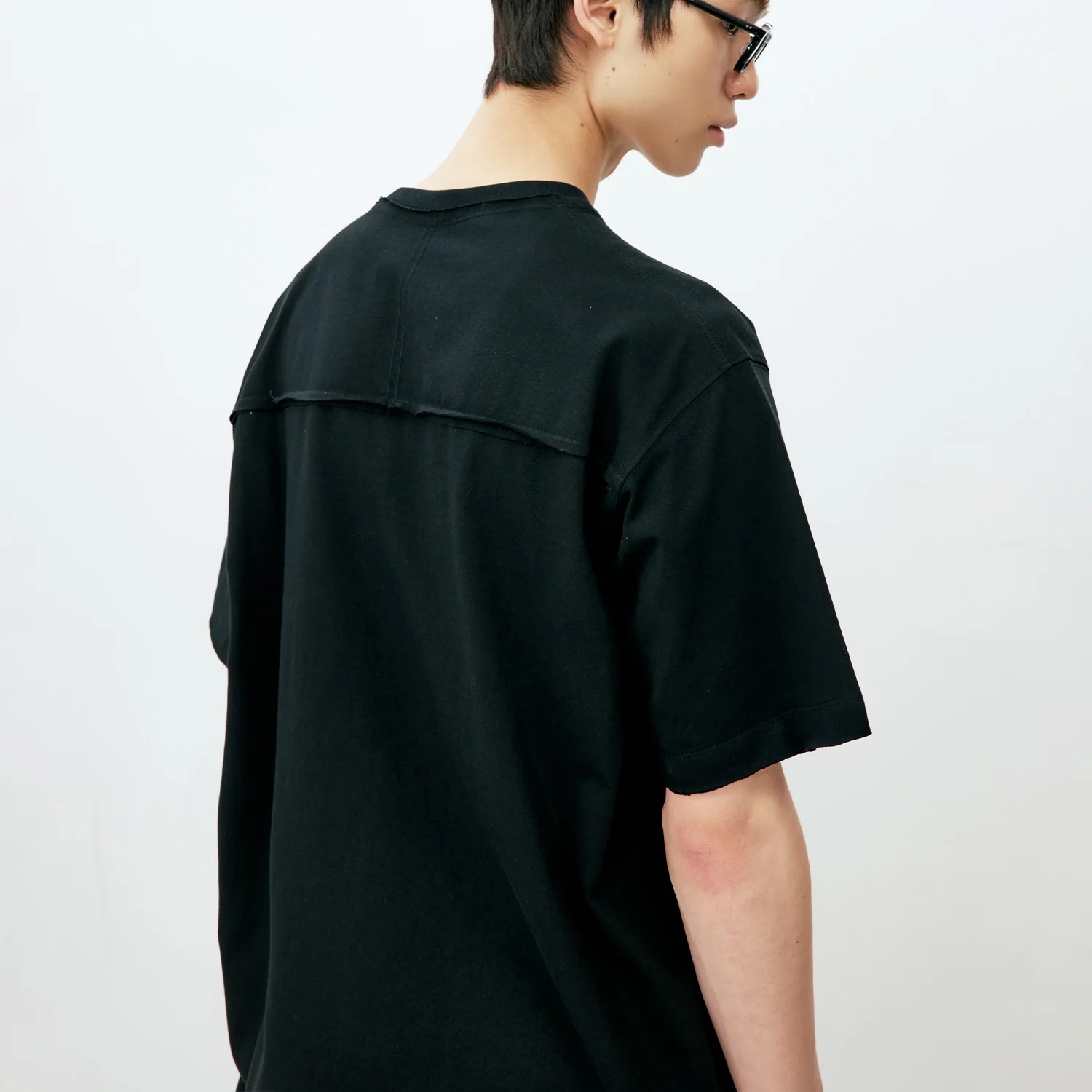 Stitch Detail H/S T-shirt - Black