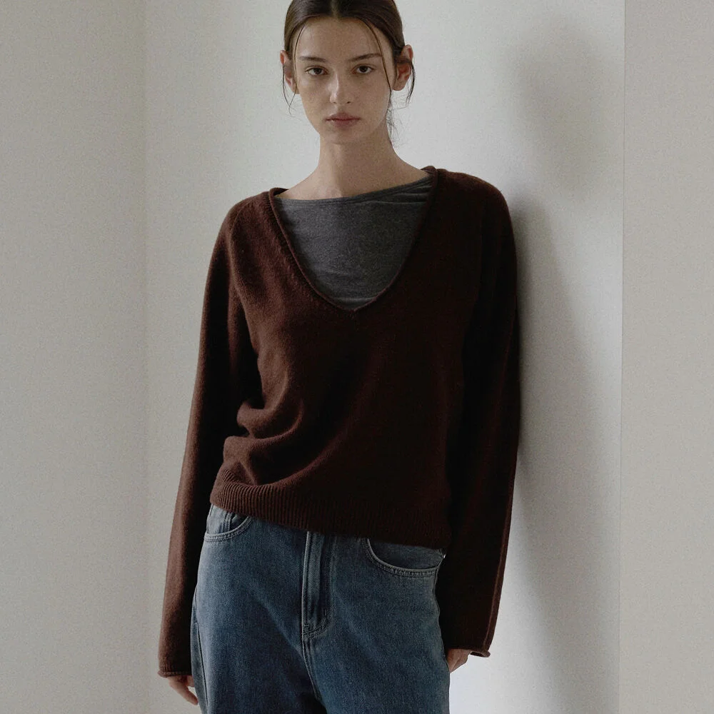 Wholegarment deep v-neck knit - Brown