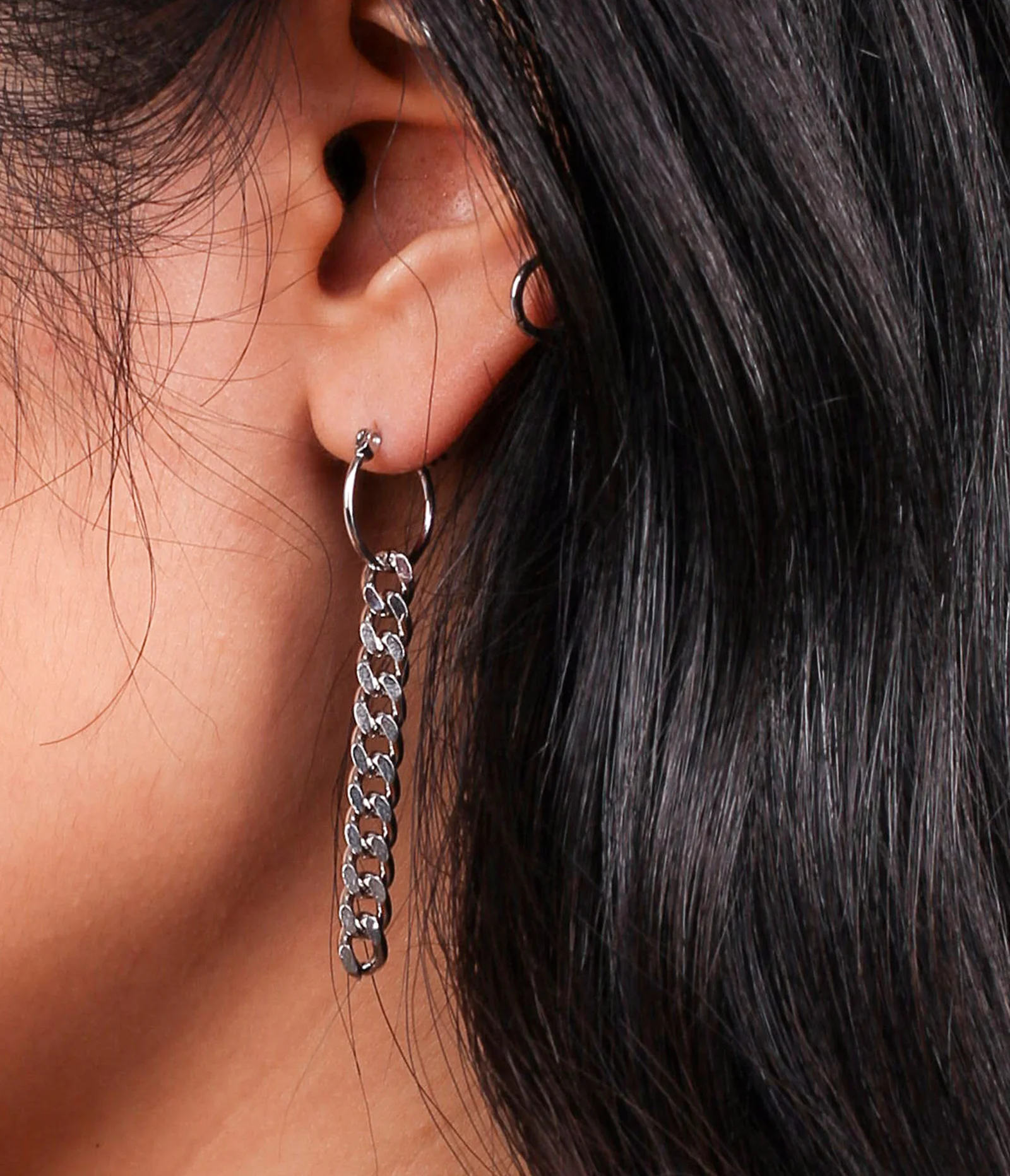 SIMPLE CHAIN EARRING