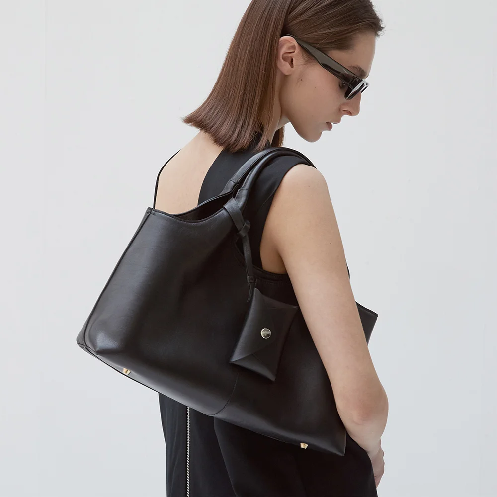 Linea soft Tote Bag