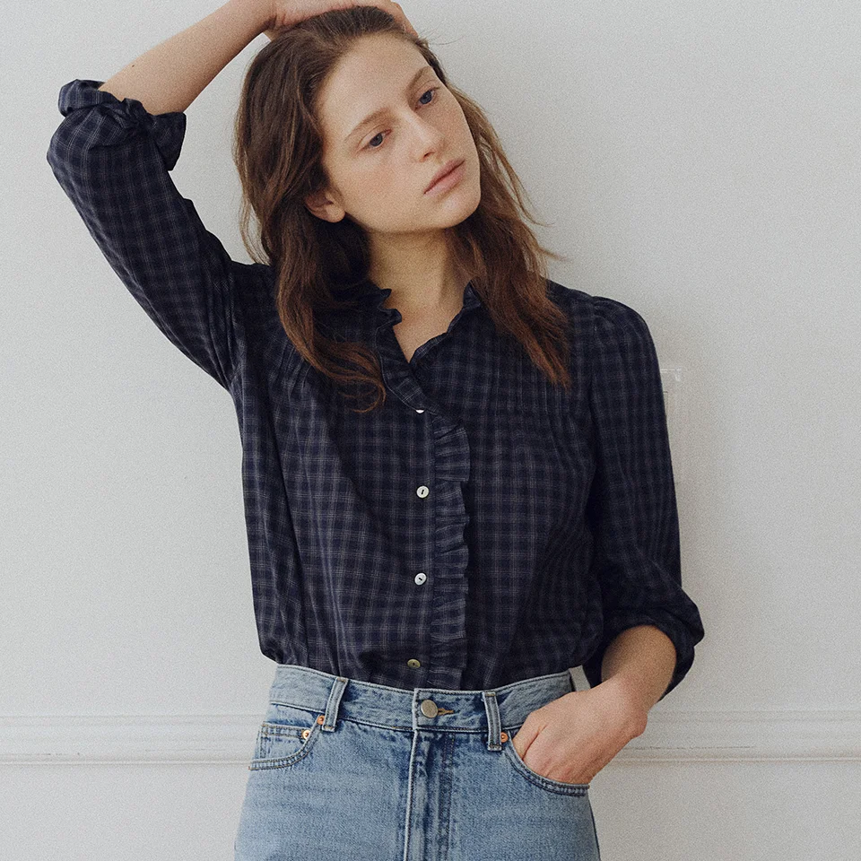 check pin-tuck blouse (navy)