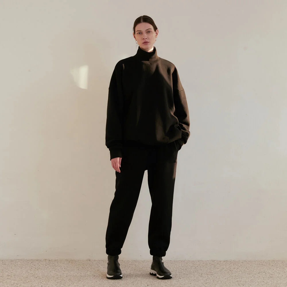 LOGO JOGGER PANTS - BLACK