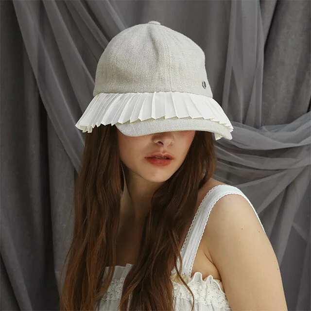 Pleats square cap -beige