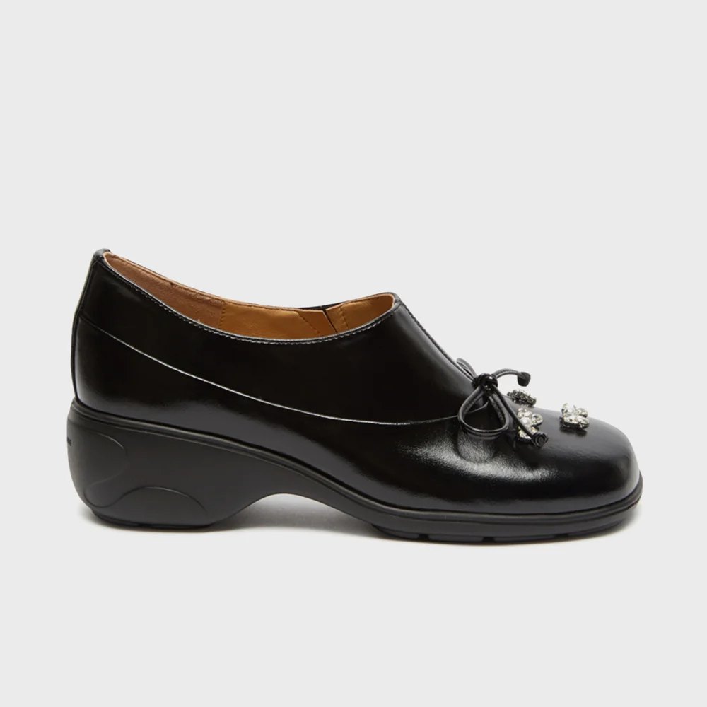 Crystal wedge flats(black)_DG1DA26508BLK