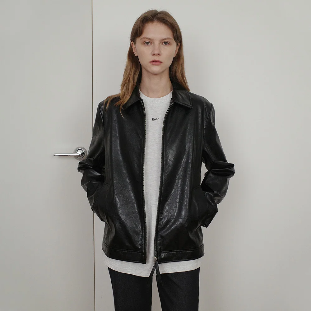 GLOSSY VEGAN LEATHER JACKET - BLACK