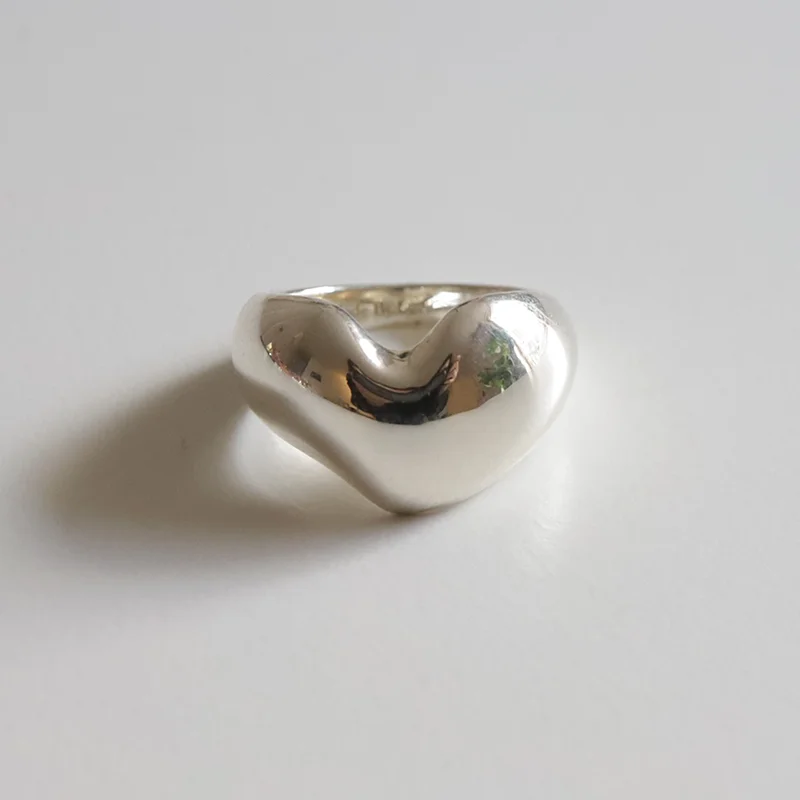 Mellow heart ring