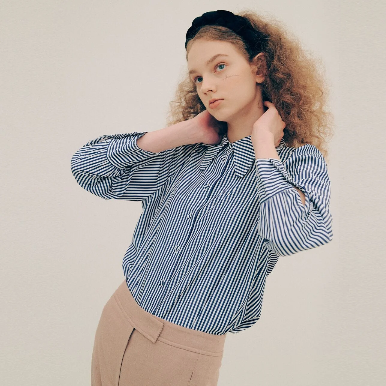 shirring sleeve stripe blouse SWBLKK0200