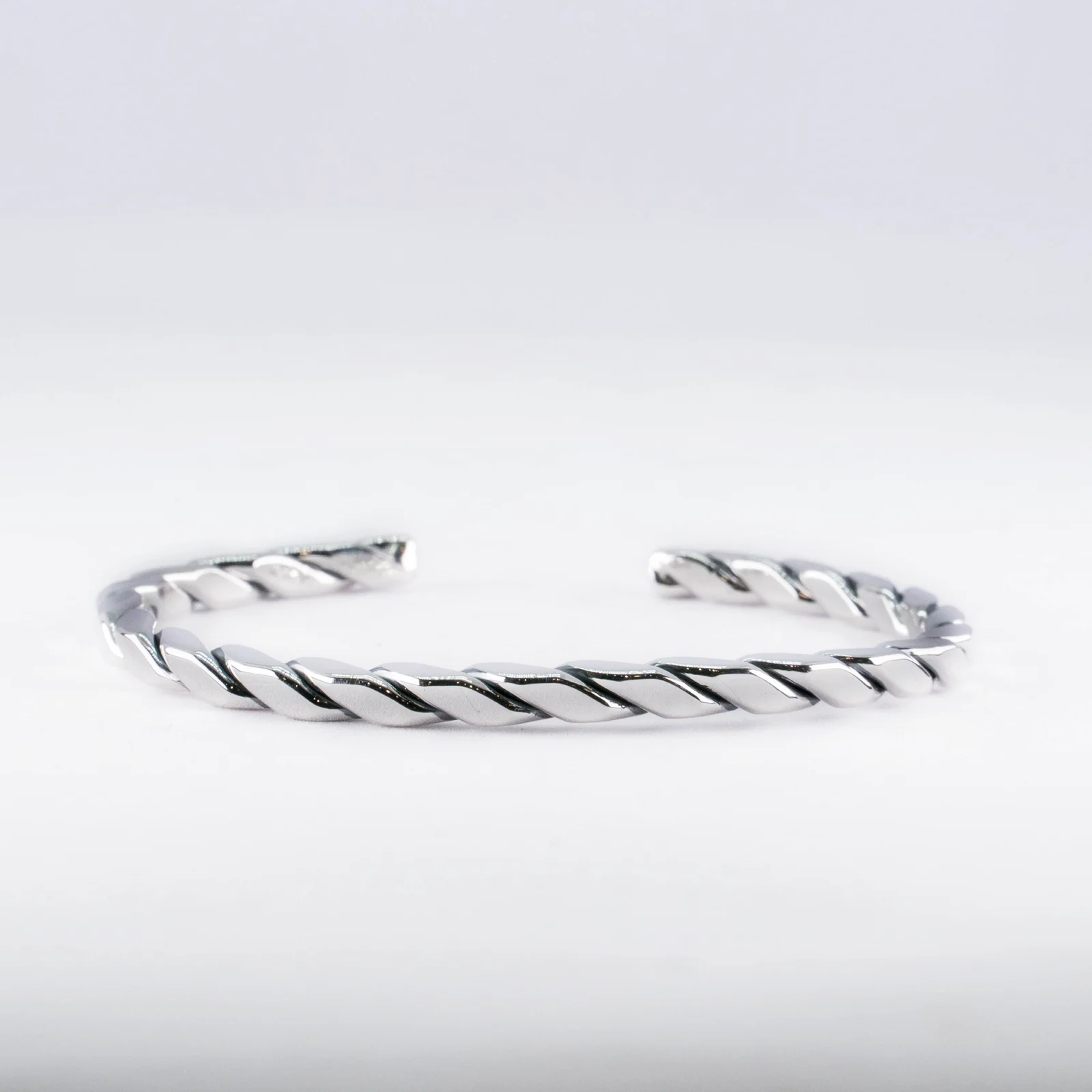 HR 391B_Silver Bangle Bracelet (Silver 925)