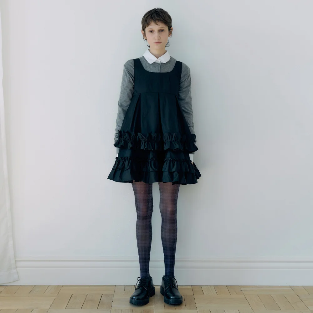Frill Sleeveless Dress (Black)