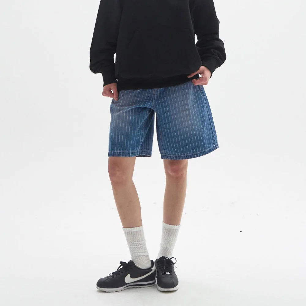 M.C UNISEX, Pinstripe Denim Bermuda Pants / LIGHT INDIGO