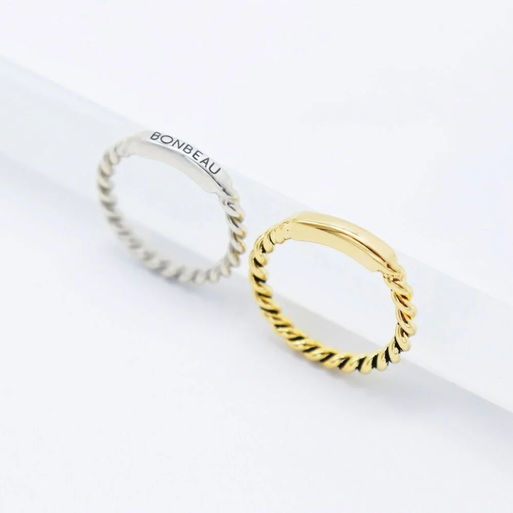 Carry initial twist Ring 醒目 扭結 字母 刻印 戒指