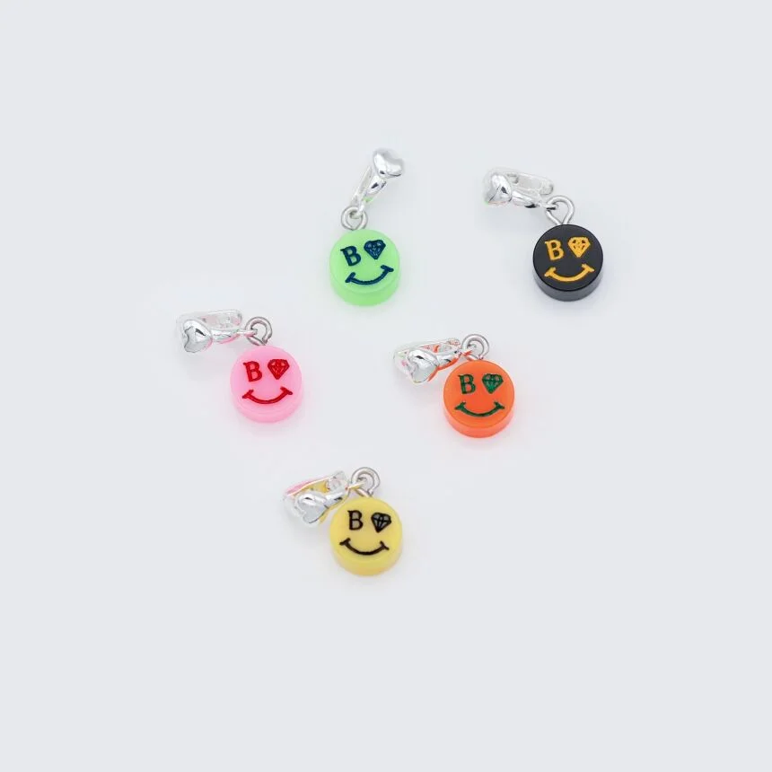 Kitsch smile acrylic pendant Kitsch 色 笑臉 亞克力 吊墜