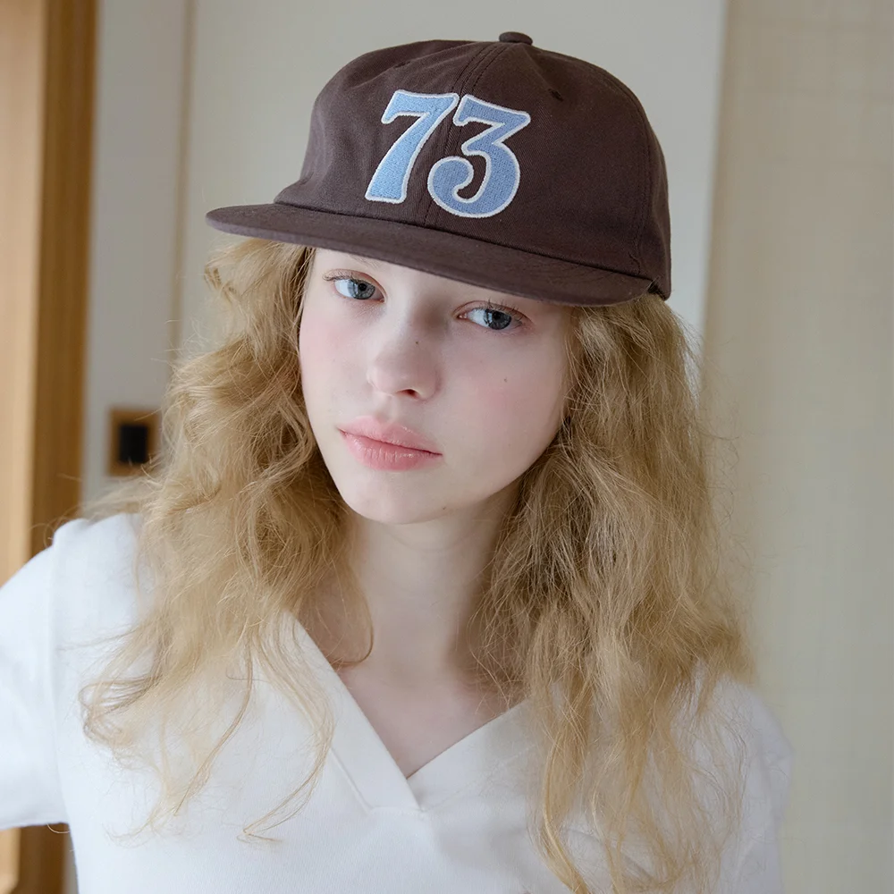 Letters 73 Camp Cap ( 啡色 )