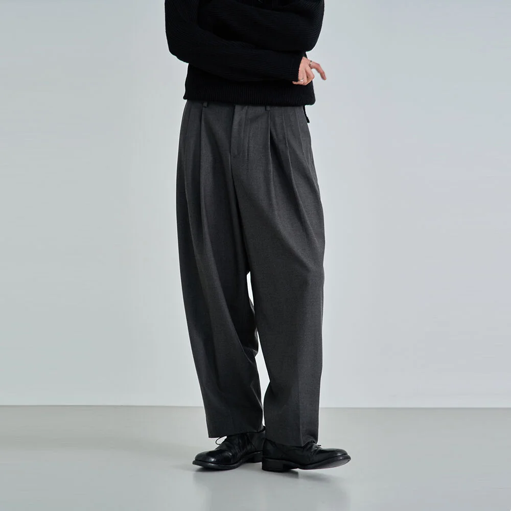 WOOL BLEND CURVED WIDE THREE TUCK BANDING SLACKS