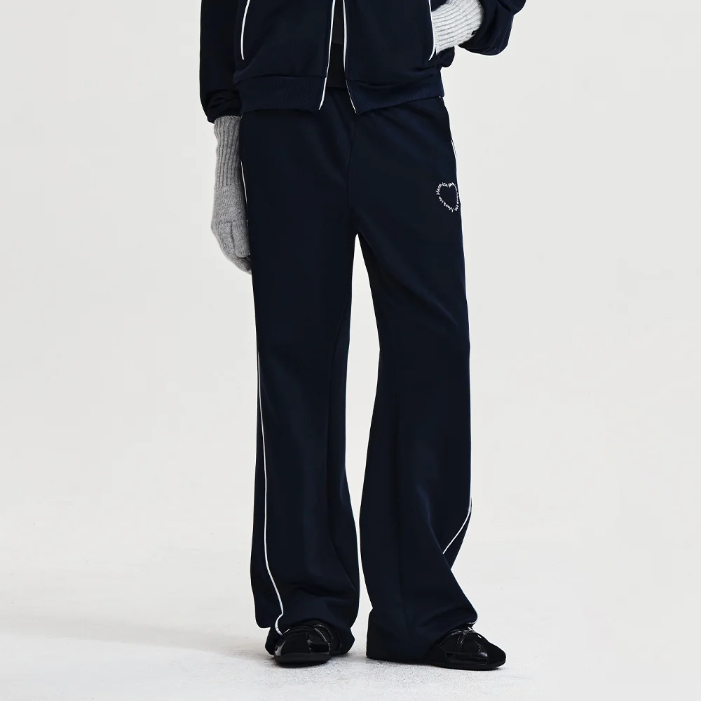 HEART LOGO TRACK PANTS IN NAVY