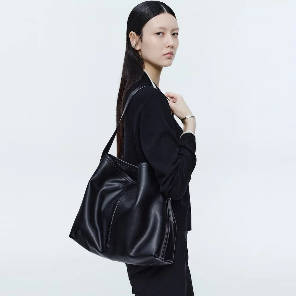 皮革 Hobo Bag 黑色 (KE68D3S015)