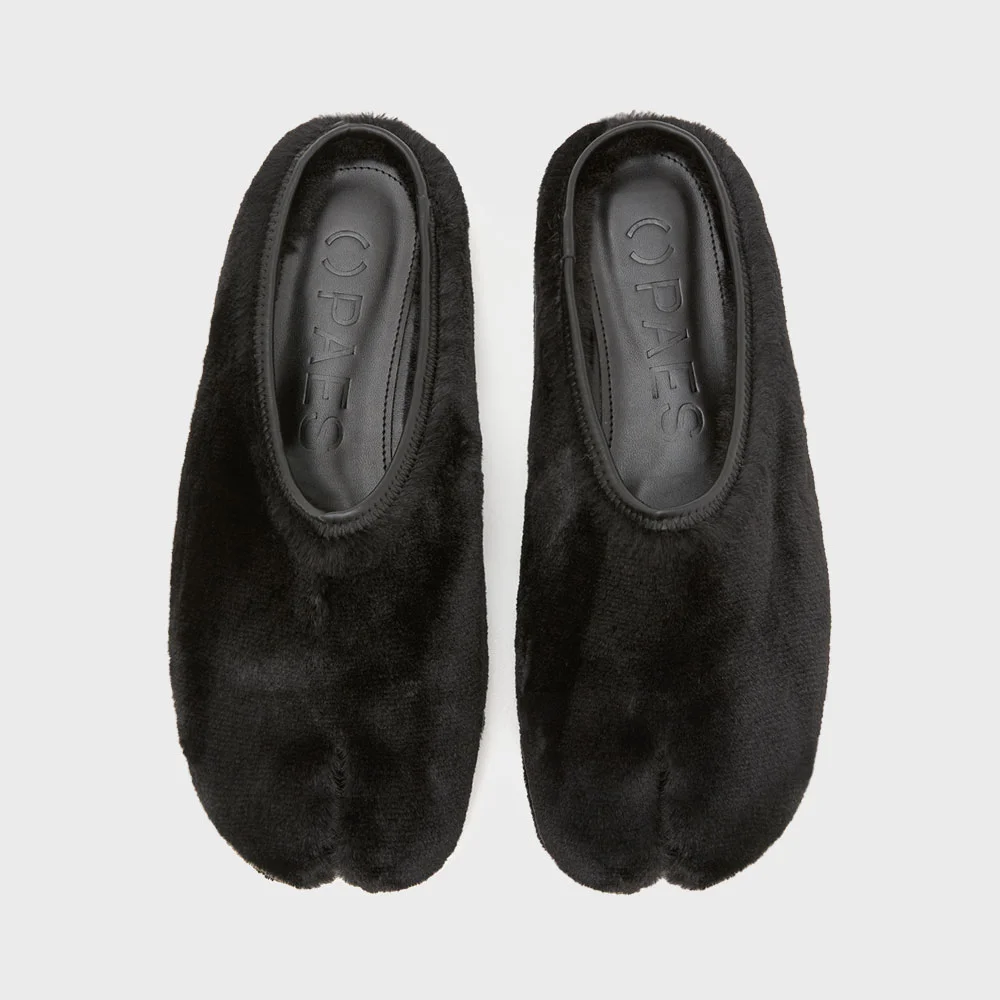 Round Fur Low Mule / Black