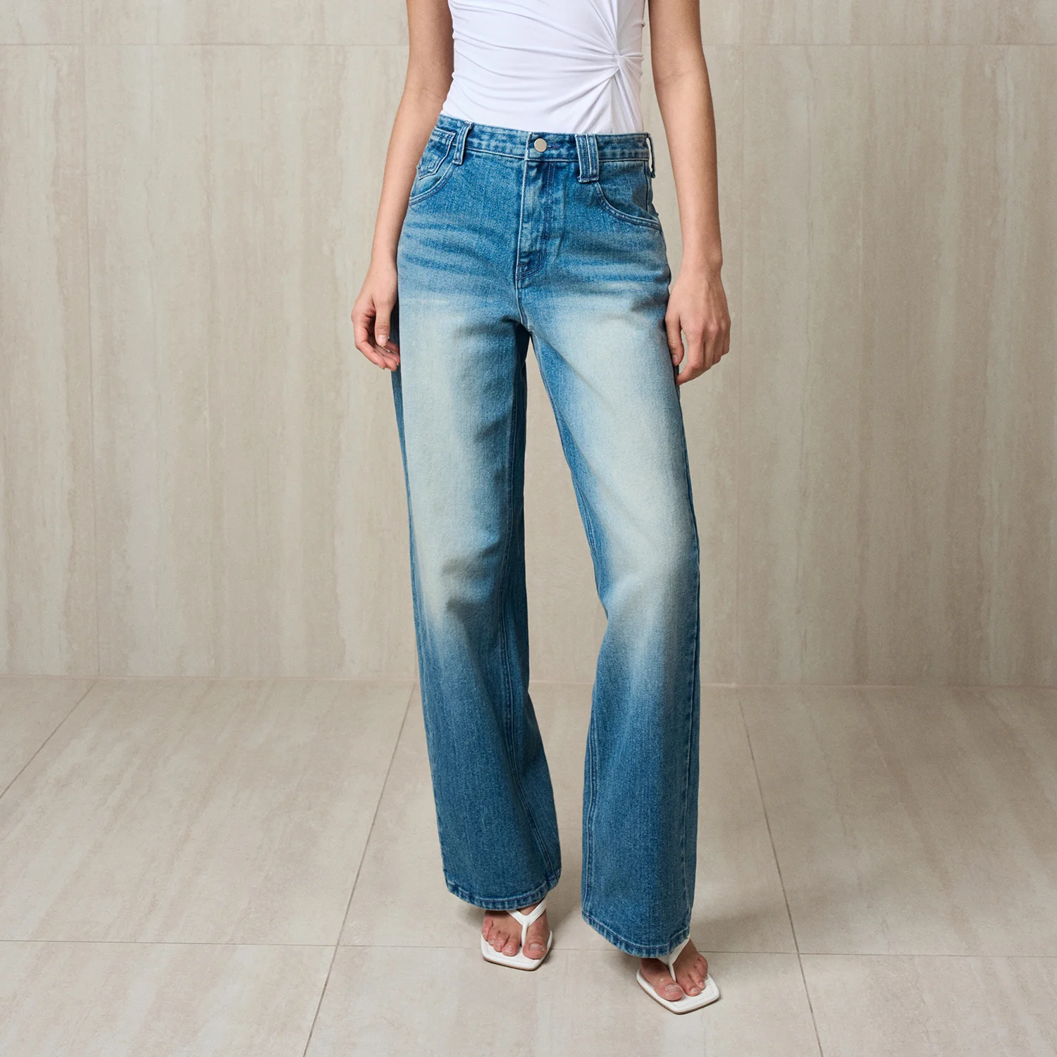 WASHED DENIM JEAN