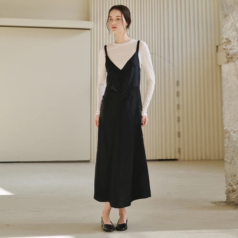 無袖 緞面 連身裙 - 黑色 / Sleeveless Satin Dress - Black