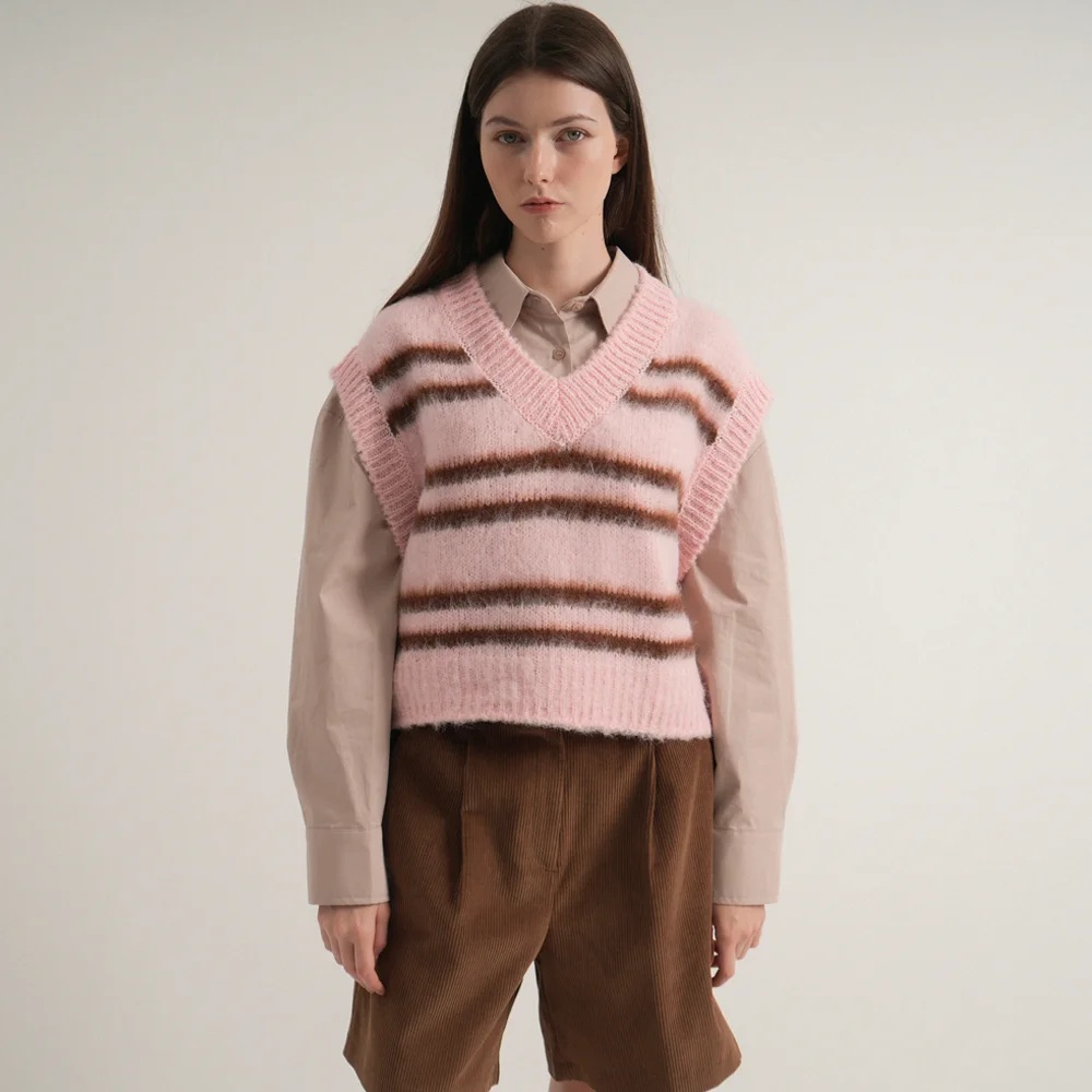 Alpaca V-neck Brush Knit Vest (Pink)