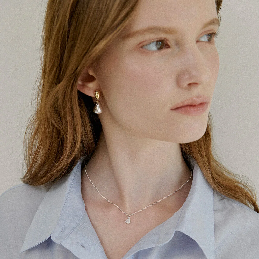 Tiered Roulette Cubic Necklace. NB1731