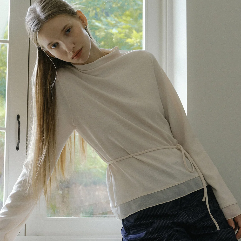 comos 1516 chiffon detail mock neck T-shirt (cream)
