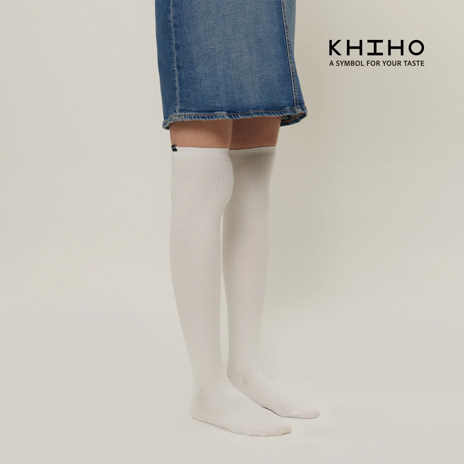 K22-AC009 / OVER KNEE SOCKS