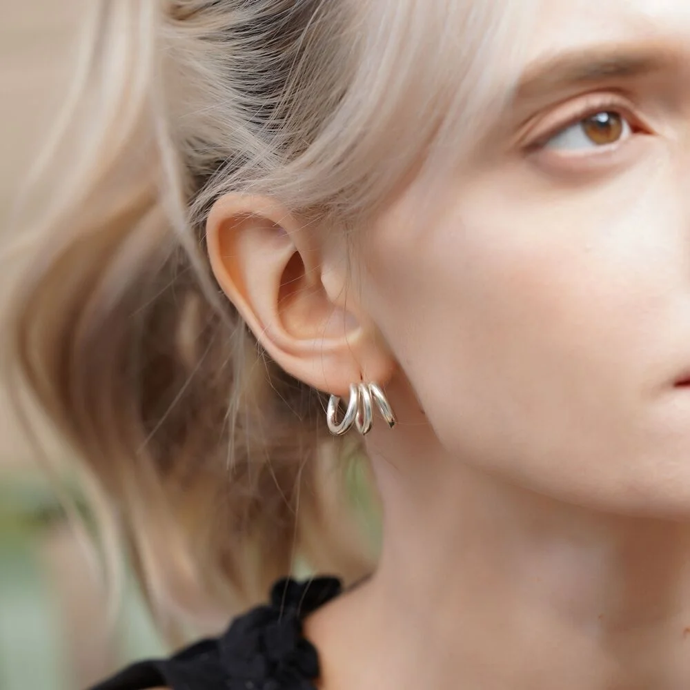 Merry hoop simple Earrings 簡約 扭結 耳環