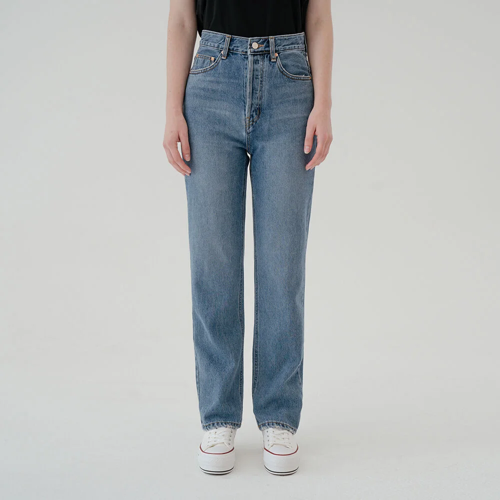 Trash jean