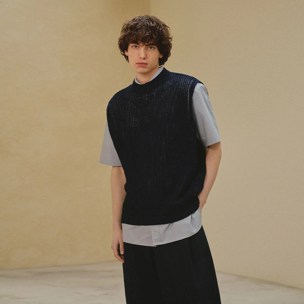 Plain Knit Vest_ Navy