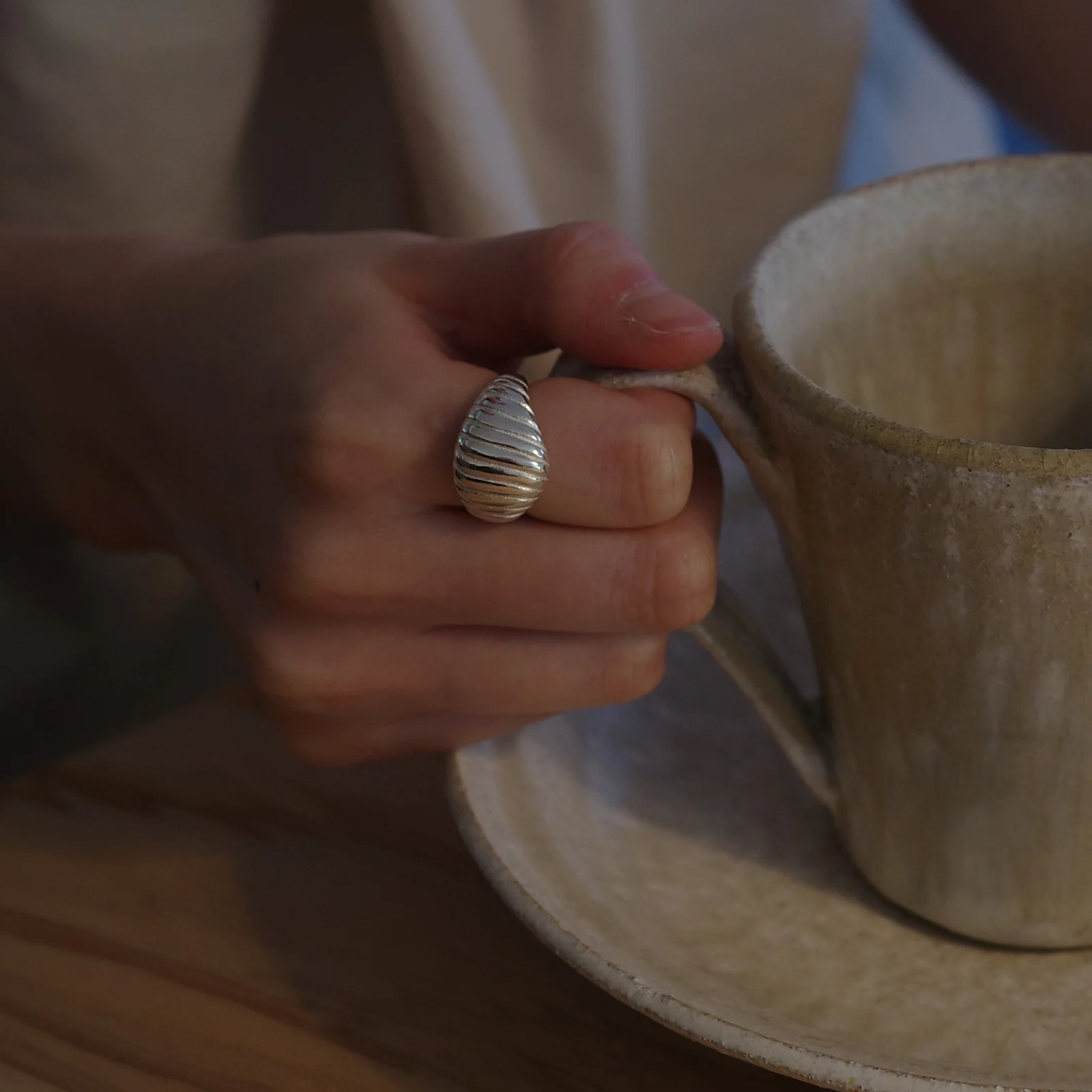Shell curve Ring