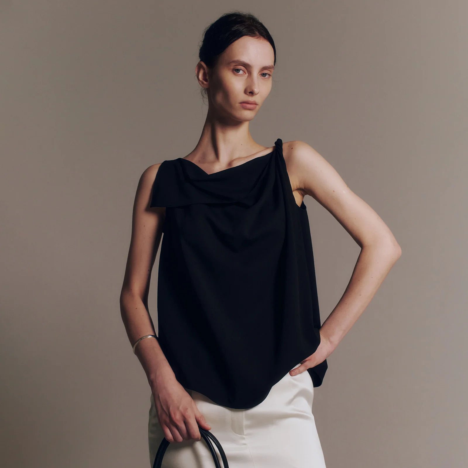 Lori Twist Sleeveless Black