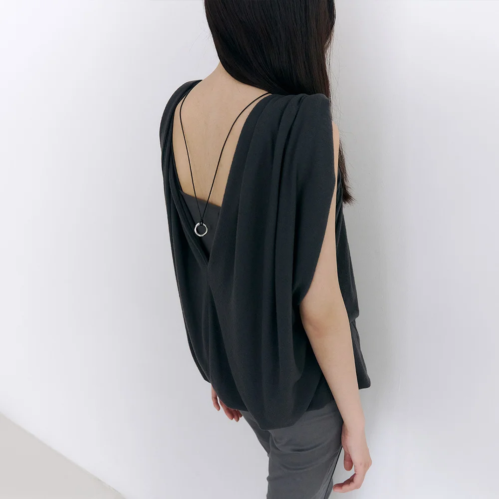 TWISTED RING NECKLACE