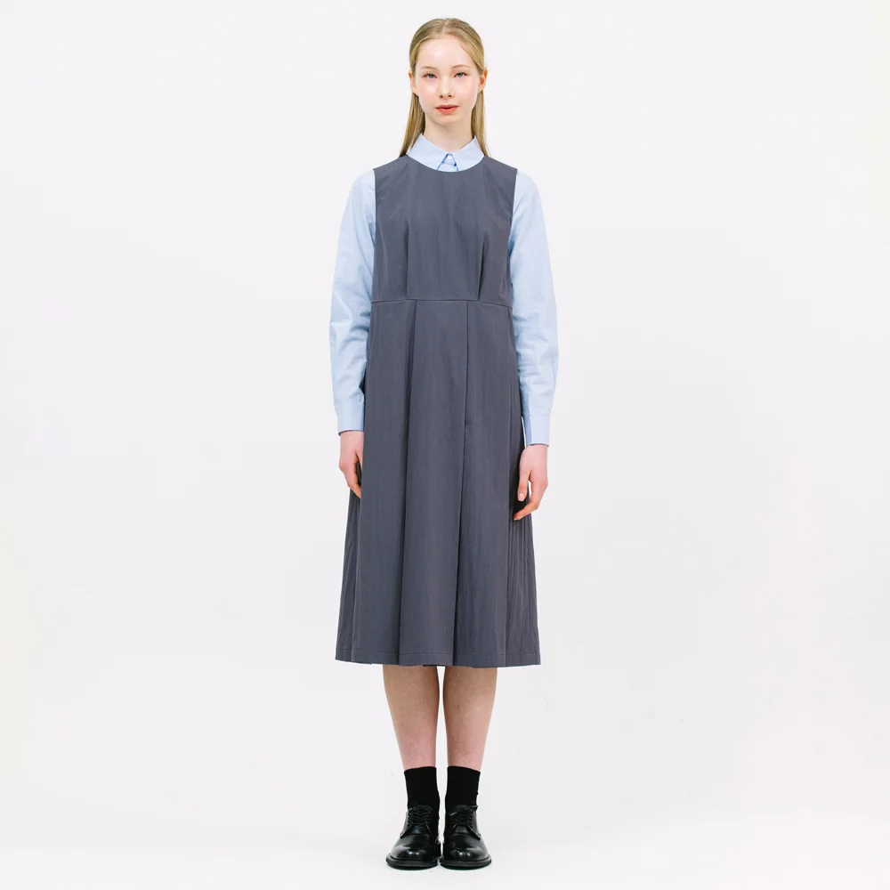 easy pleats dress_charcoal