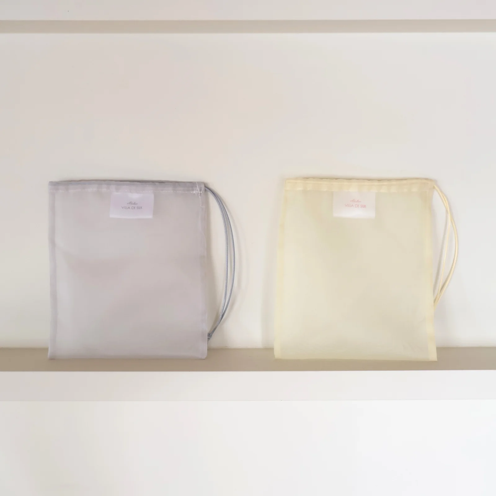 silk oganza pouch (2colors) 歐根紗 真絲 束繩 化妝袋