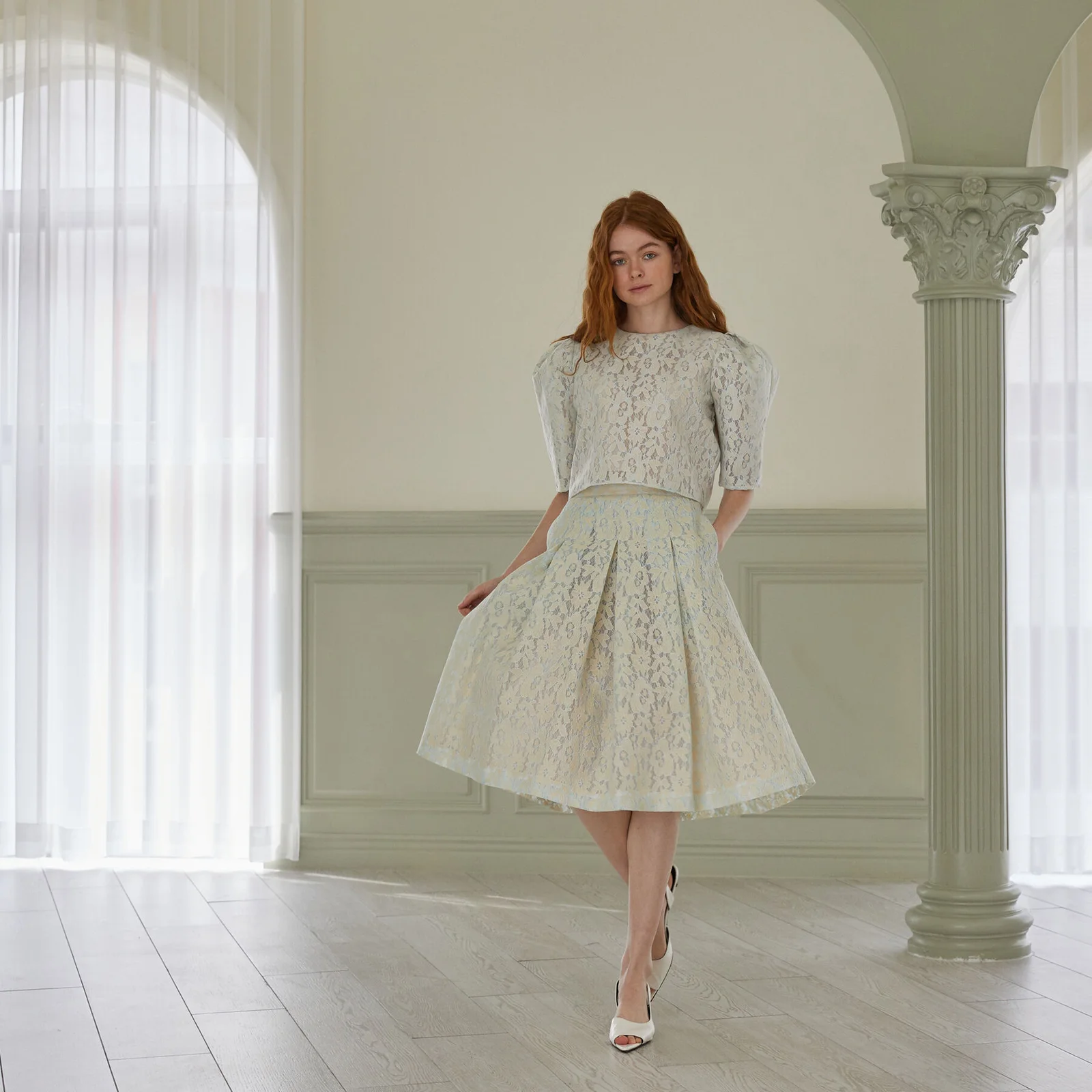 刺繡蕾絲套裝百褶中長裙_淺水藍